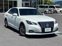 2017 Toyota Crown Hybrid