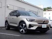 2022 Volvo XC40