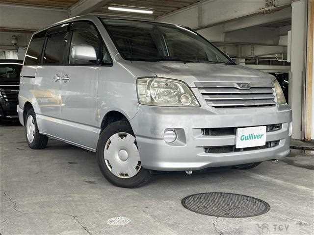 2002 Toyota Noah