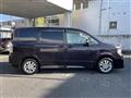 2010 Toyota Voxy
