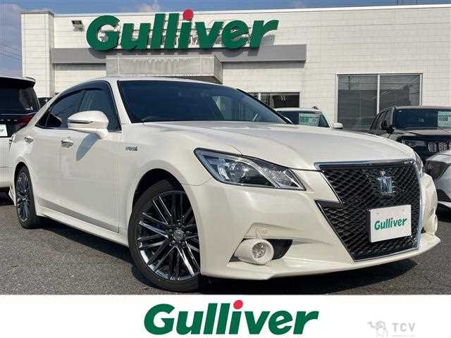 2013 Toyota Crown Hybrid