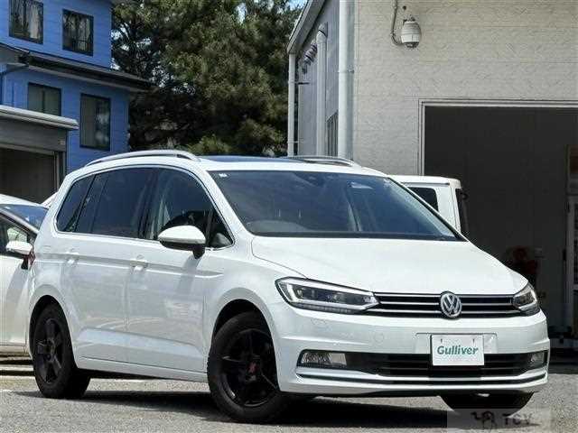 2015 Volkswagen Golf Touran