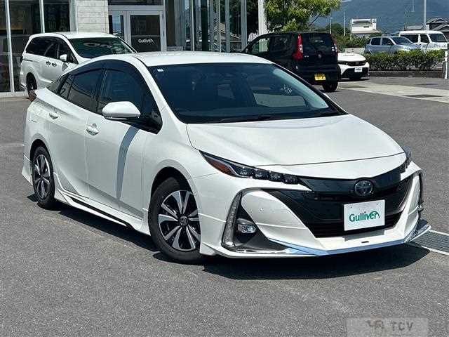 2019 Toyota Prius PHV