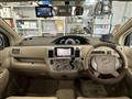 2006 Toyota Raum