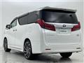 2018 Toyota Alphard Hybrid