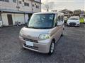 2011 Daihatsu Tanto