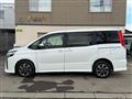 2017 Toyota Voxy