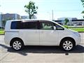 2016 Mitsubishi Delica D5