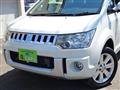 2016 Mitsubishi Delica D5
