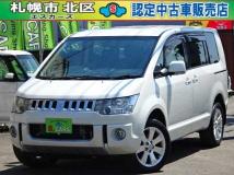 2016 Mitsubishi Delica D5