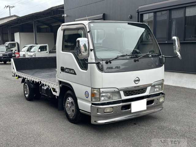2003 Nissan Atlas