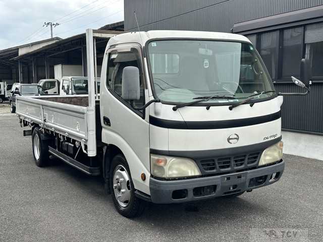 2005 Hino Dutro
