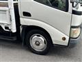 2005 Hino Dutro