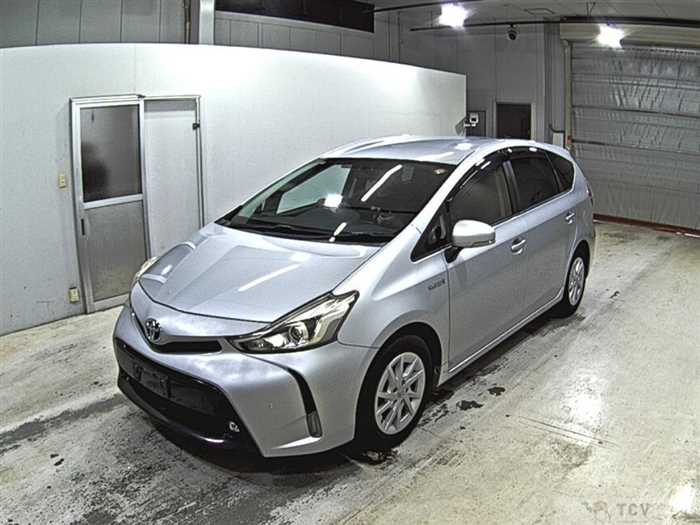 2015 Toyota PRIUS α