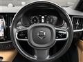 2017 Volvo V90