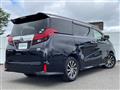 2017 Toyota Alphard Hybrid