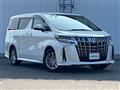 2022 Toyota Alphard Hybrid