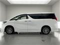 2022 Toyota Alphard Hybrid