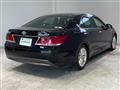 2013 Toyota Crown Hybrid