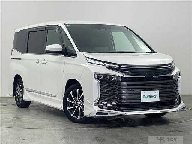 2025 Toyota Voxy