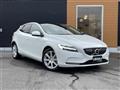 2020 Volvo V40
