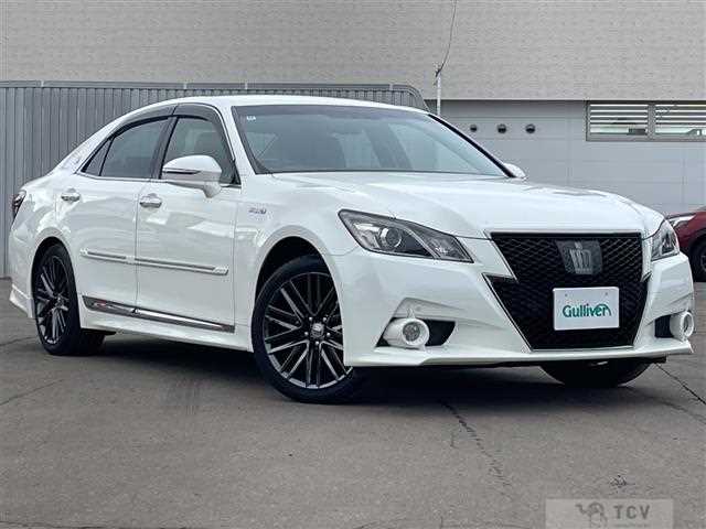 2014 Toyota Crown Hybrid