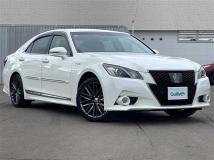 2014 Toyota Crown Hybrid