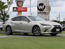2019 Lexus ES