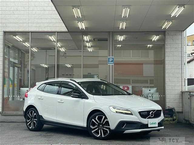 2019 Volvo V40