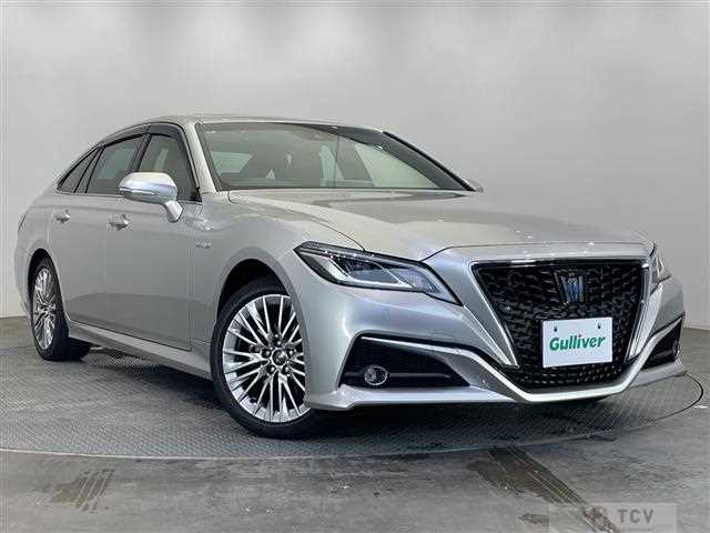 2019 Toyota Crown Hybrid