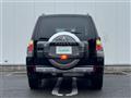 2015 Mitsubishi Pajero