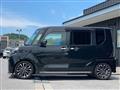 2022 Daihatsu Tanto Custom