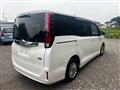 2014 Toyota Noah