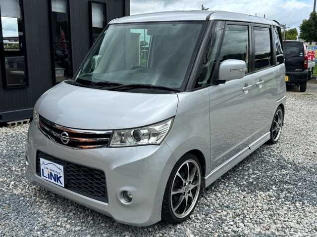 2012 Nissan ROOX