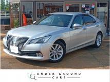 2014 Toyota Crown