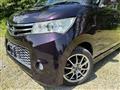 2011 Nissan ROOX