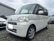 2012 Daihatsu Tanto