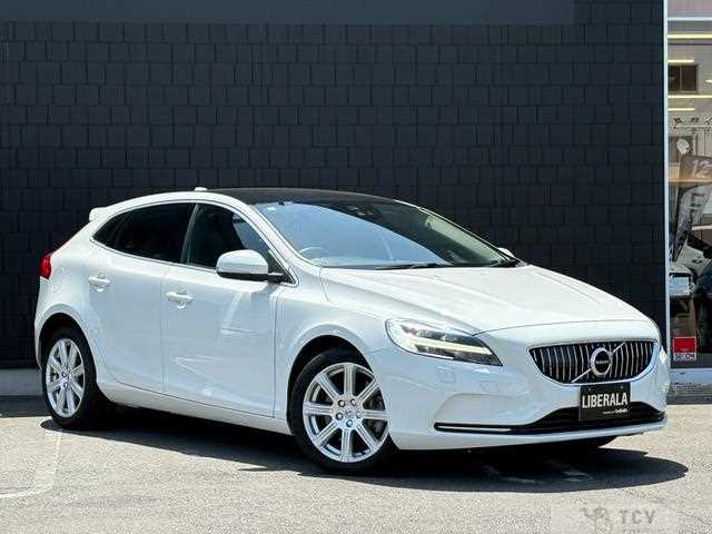 2020 Volvo V40