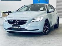 2018 Volvo V40