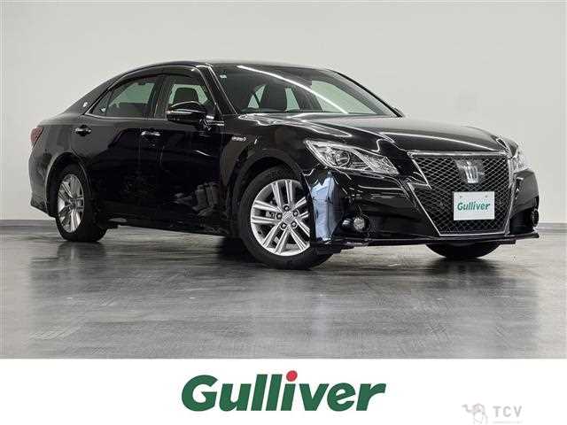 2014 Toyota Crown Hybrid