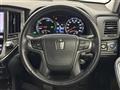 2014 Toyota Crown Hybrid