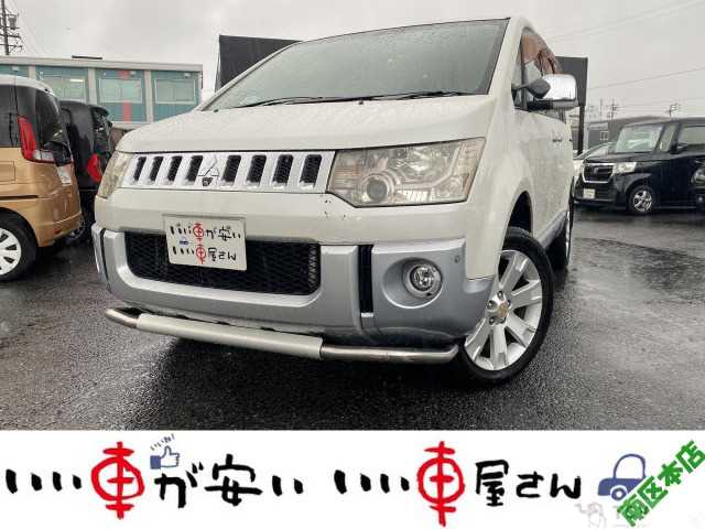 2010 Mitsubishi Delica D5