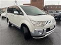2010 Mitsubishi Delica D5