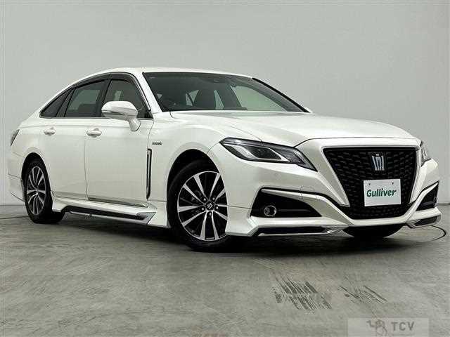 2020 Toyota Crown Hybrid