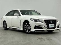 2020 Toyota Crown Hybrid