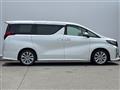 2015 Toyota Alphard