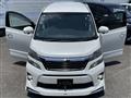 2012 Toyota Vellfire