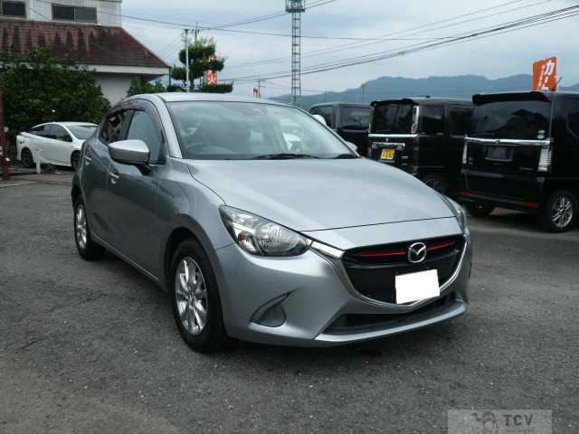 2016 Mazda Demio