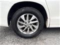 2013 Toyota Alphard Hybrid