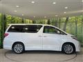 2013 Toyota Alphard
